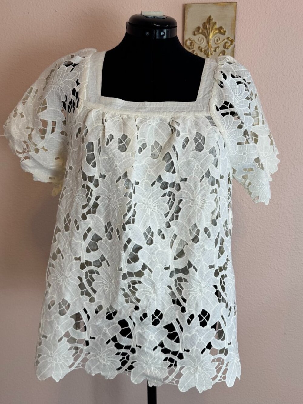 Lace floral boho square neck cream top Small NWT